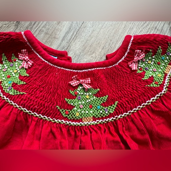 Smocked Christmas Tree Dress 12m - Picture 2 of 3